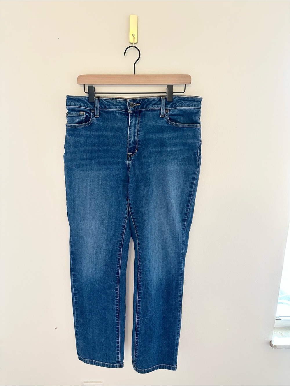 L.L.Bean Classic Fit Jeans Women’s Size 14 Medium Wash Straight Leg Denim
